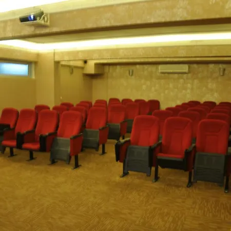 كاميوفا بيتش 4* كمر